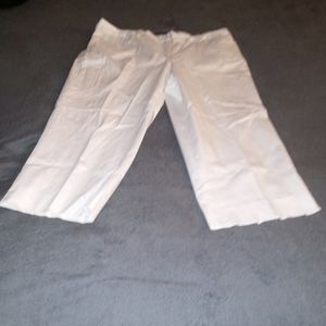 White, crop pants